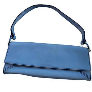 Banana Republic white shoulder bag.